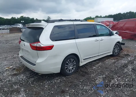 2019 Toyota Sienna Xle 8 Passenger z USA, uszkodzony, nr VIN 5TDYZ3DC3KS970276